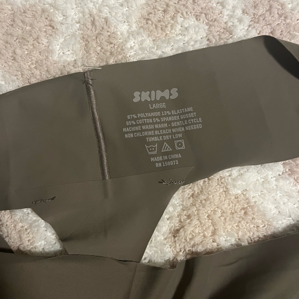 Skims thong underwear